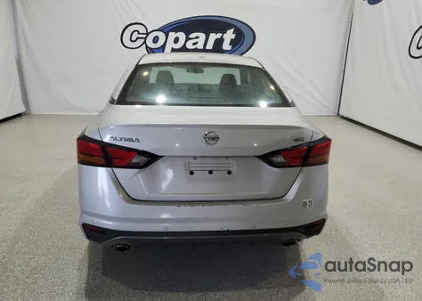 2021 Nissan Altima Sr z USA, uszkodzony, nr VIN 1N4BL4CV1MN391091